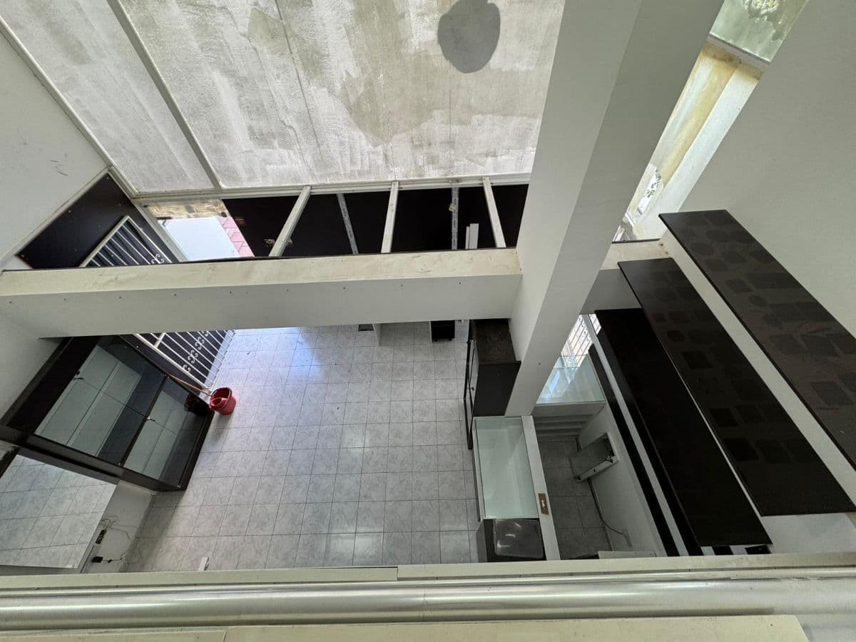 Lefkoşa Yenişehir’de Aylık Ödemeli Kiralık Dükkan&Depo — Lefkoşa, Merkez
