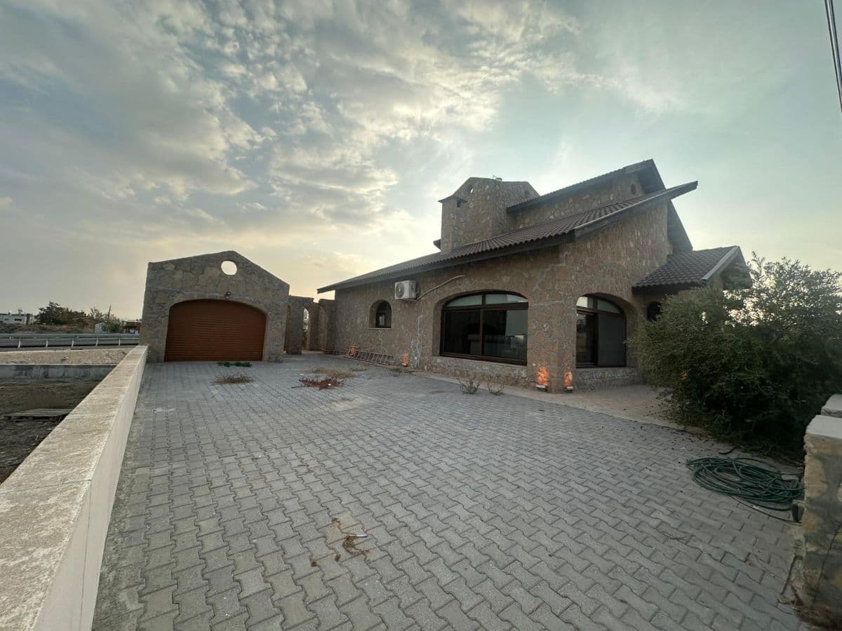 Gönyeli Aşıklar Tepesi Satılık Villa — Lefkoşa, Gönyeli